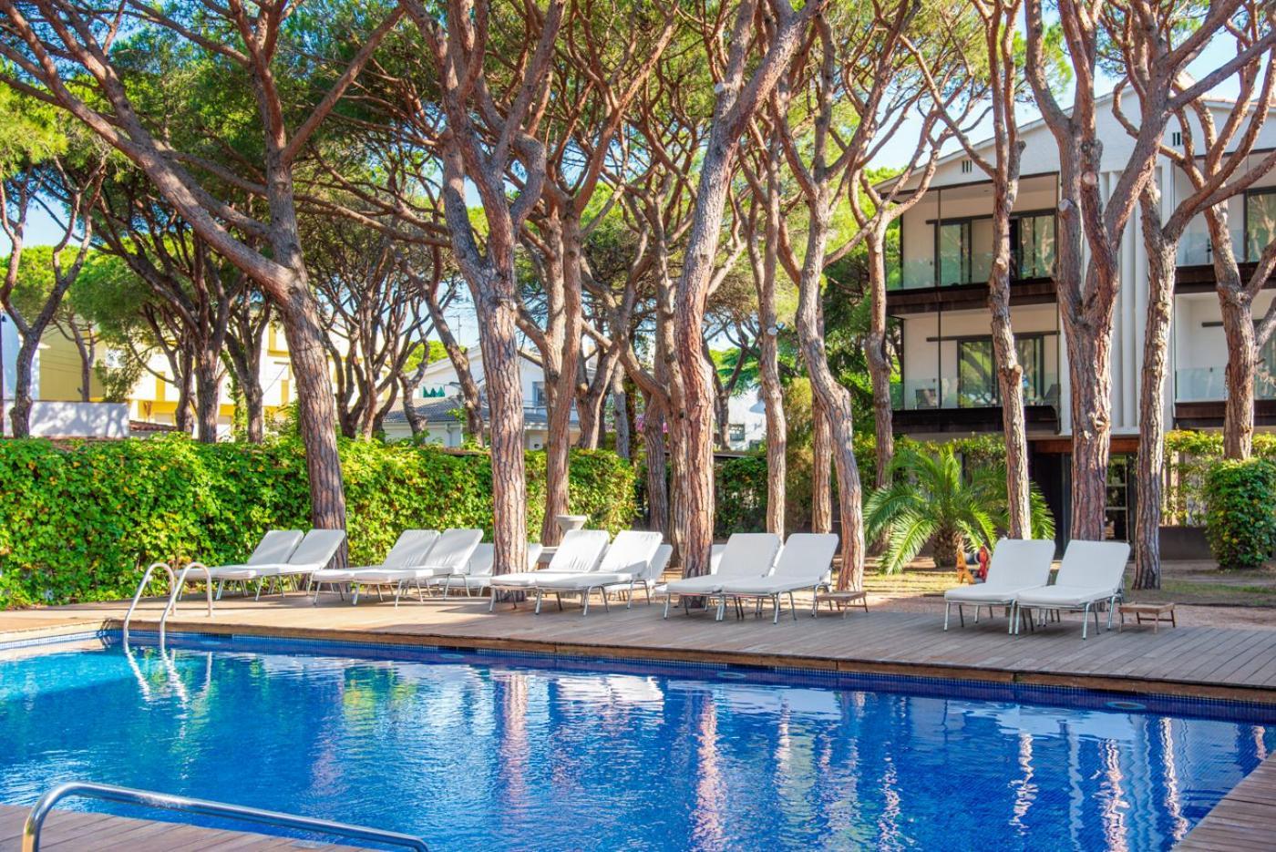 Nm Suites By Escampa Hotels Платья-де-Аро Экстерьер фото
